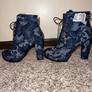 Denim bootie